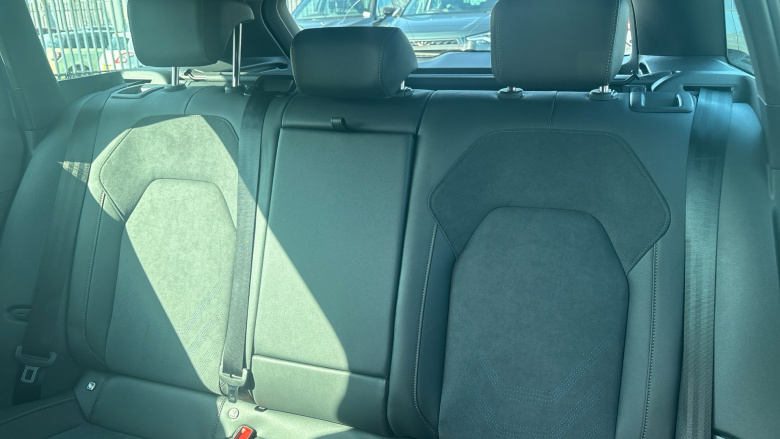 CUPRA Leon 1.5 eTSI 150 V2 5dr DSG Petrol Estate